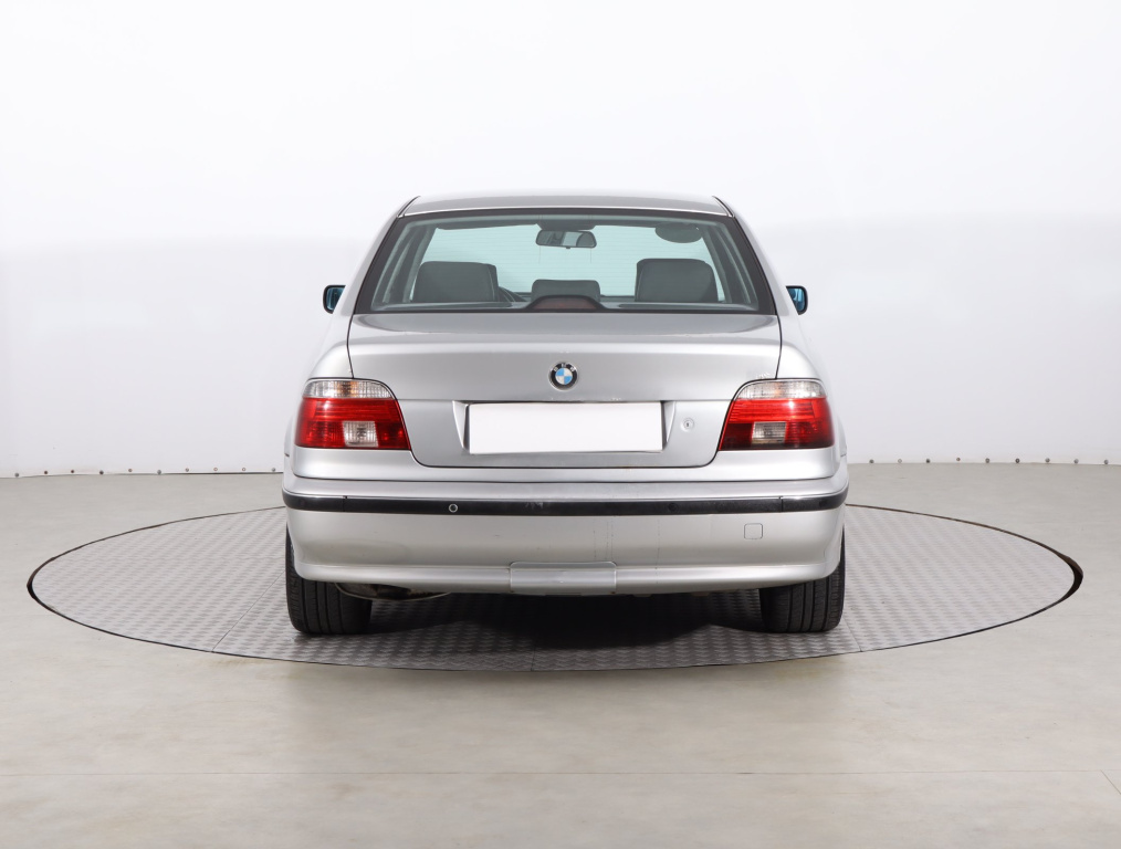 BMW 5