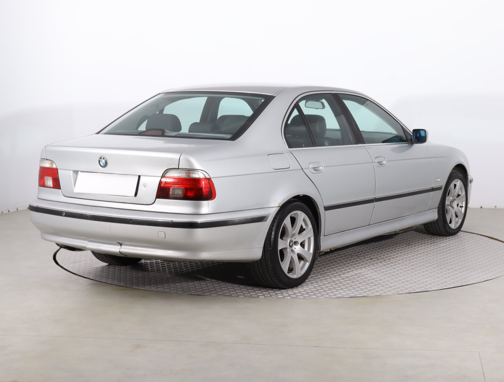 BMW 5