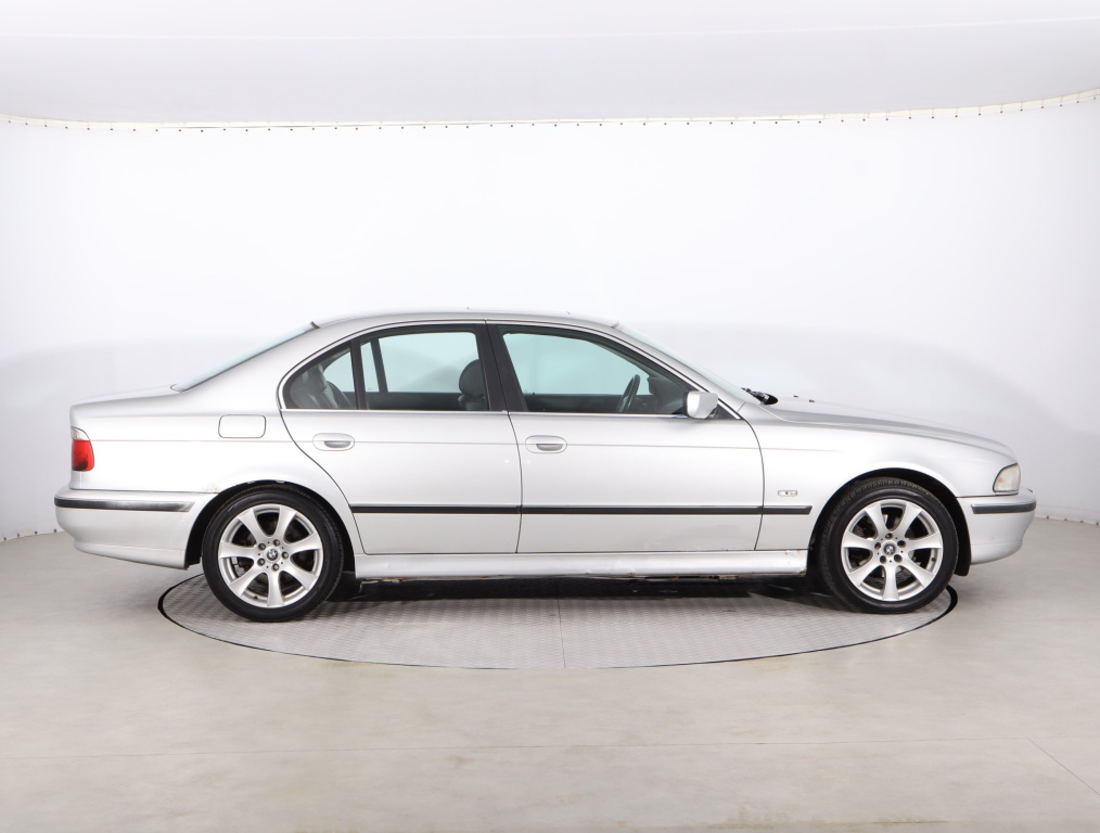 BMW 5