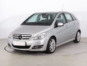 Mercedes-Benz B - 2011