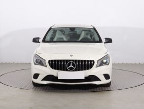 Mercedes-Benz CLA - 2015