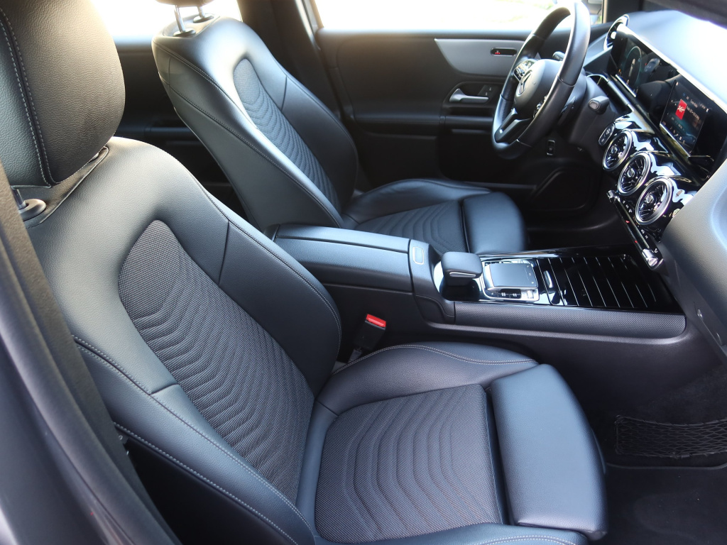 Mercedes-Benz B