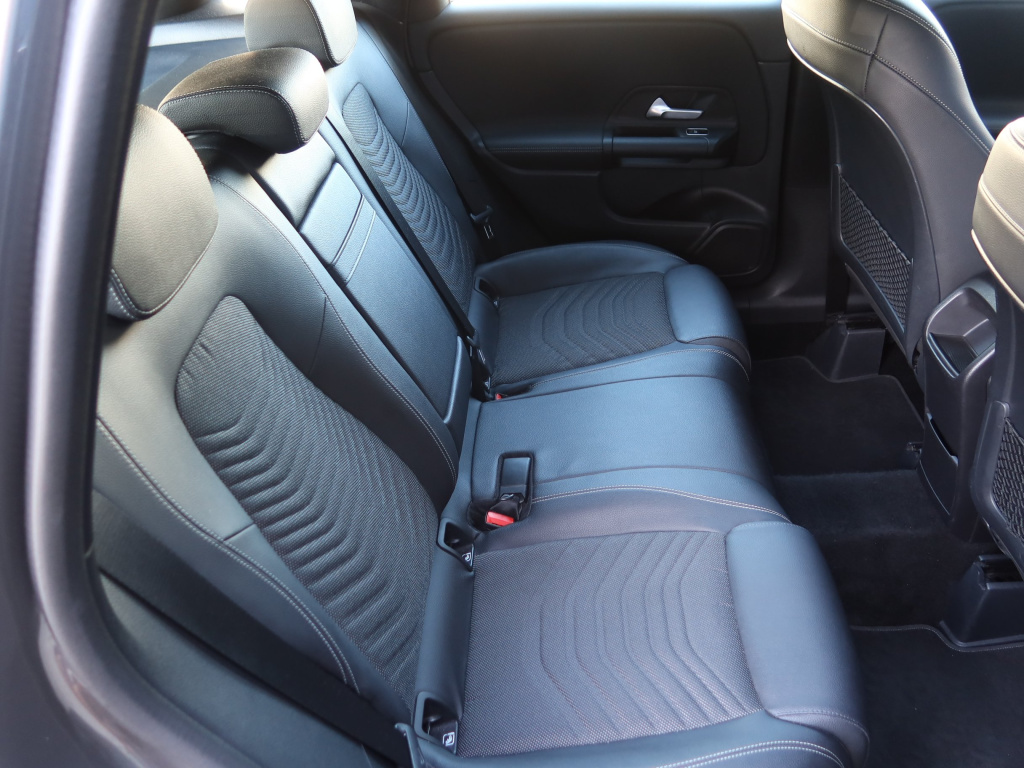 Mercedes-Benz B