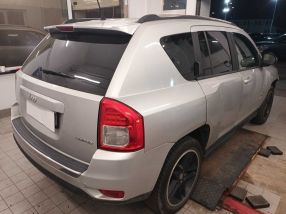 Jeep Compass - 2011