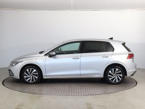 Volkswagen Golf - 2022