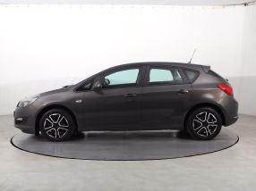 Opel Astra - 2014