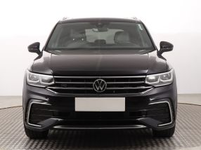 Volkswagen Tiguan - 2021