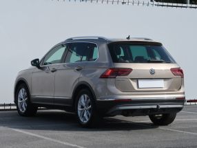 Volkswagen Tiguan - 2019