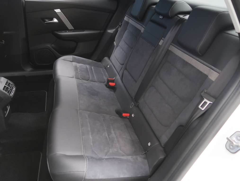 Citroen C4 X
