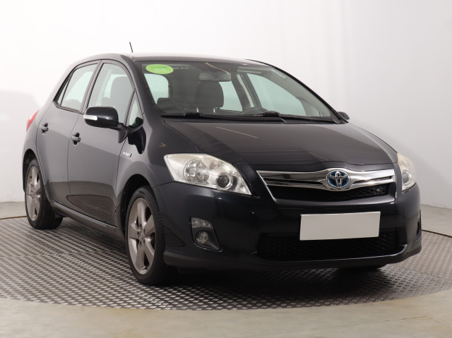 Toyota Auris, 2013