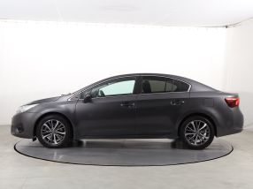 Toyota Avensis - 2015