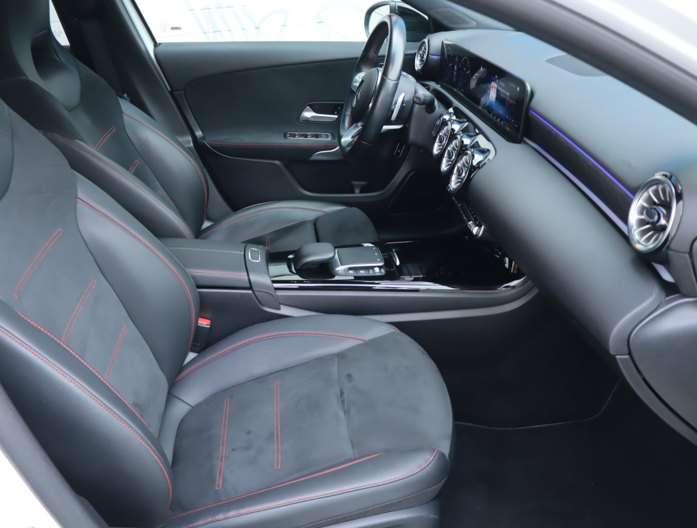 Mercedes-Benz A