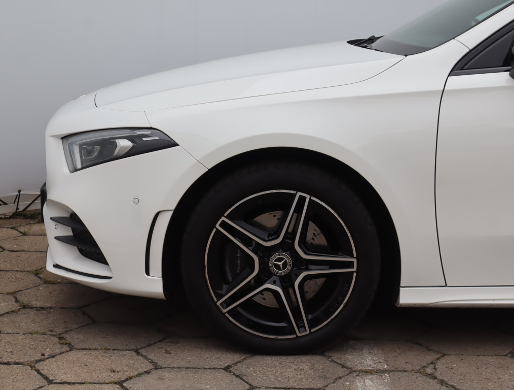 Mercedes-Benz A
