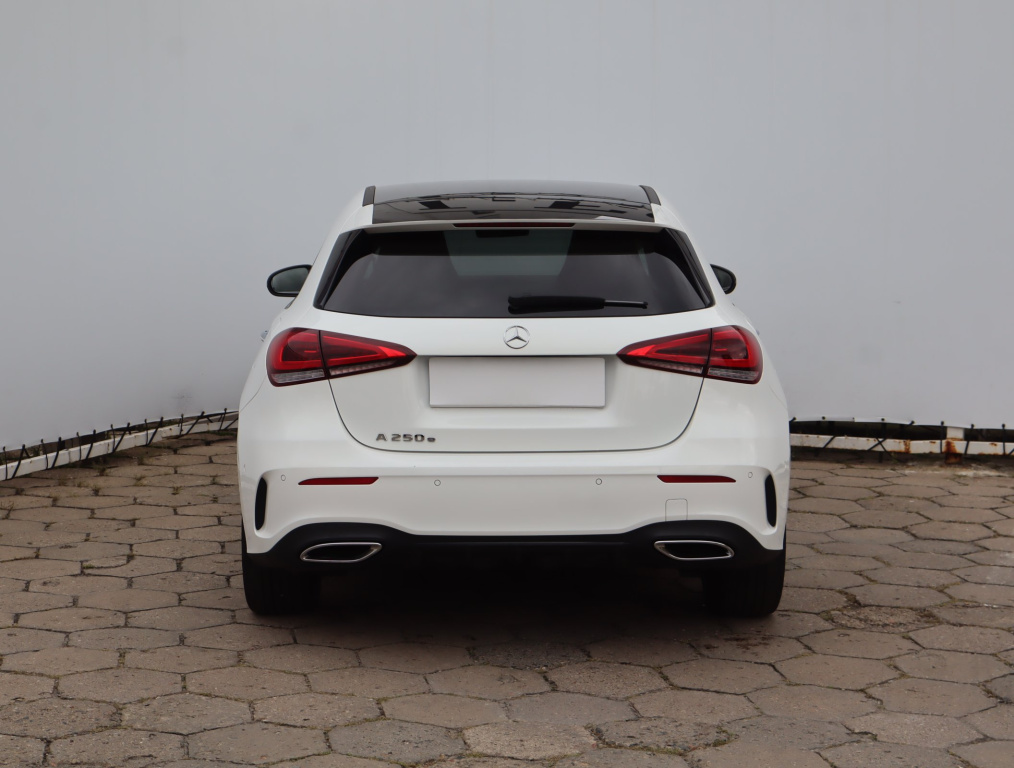 Mercedes-Benz A