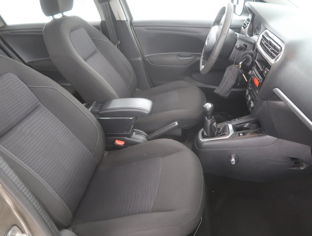 Peugeot 301
