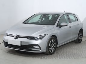Volkswagen Golf - 2022