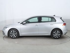 Volkswagen Golf - 2022