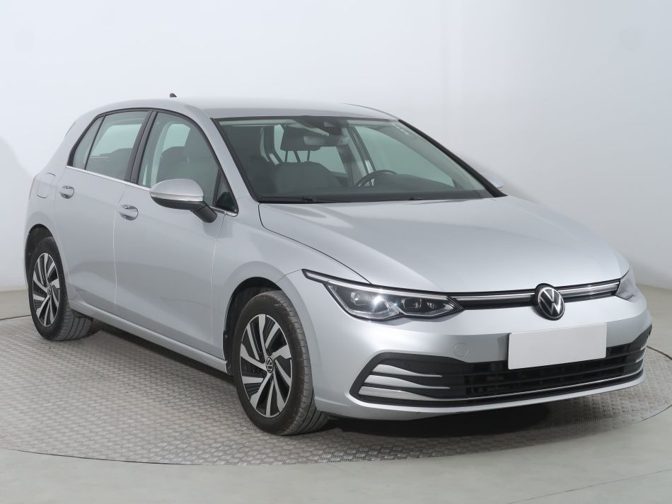 Volkswagen Golf - 2022