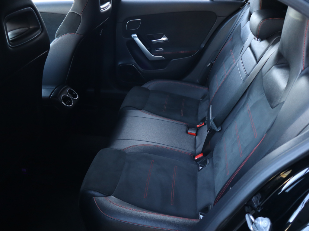 Mercedes-Benz A