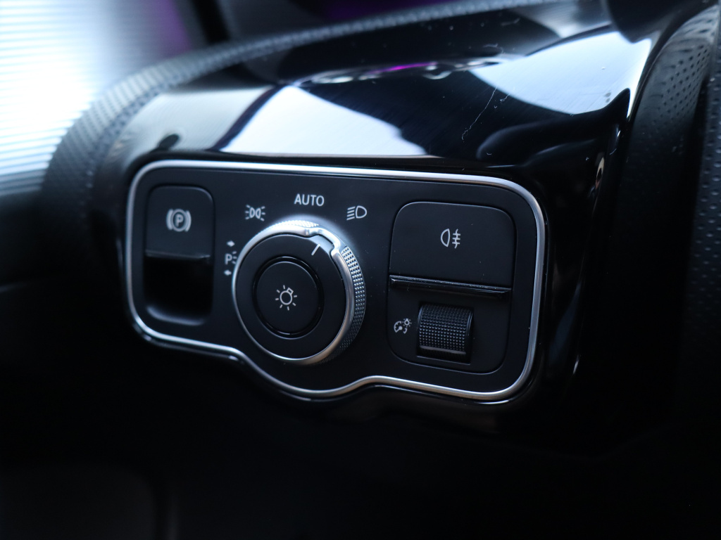 Mercedes-Benz A