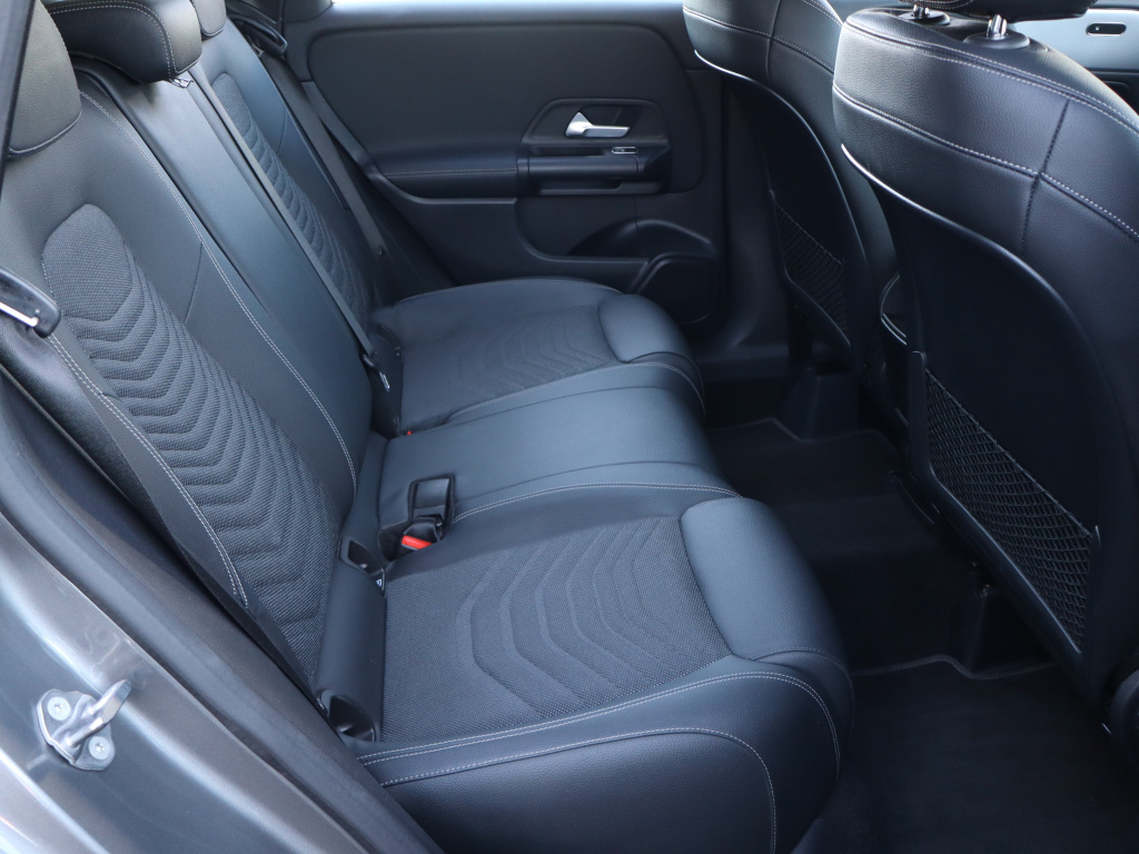 Mercedes-Benz B