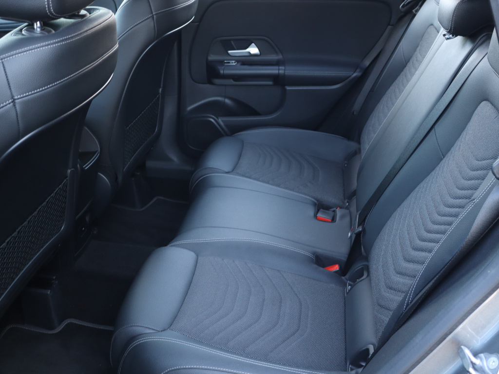 Mercedes-Benz B