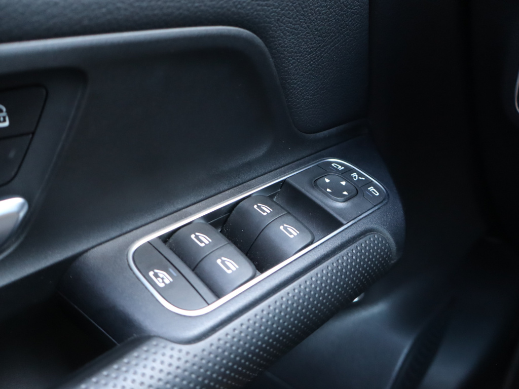 Mercedes-Benz B