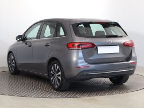 Mercedes-Benz B - 2021
