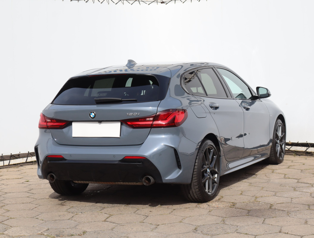 BMW 1