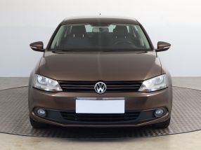 Volkswagen Jetta - 2012