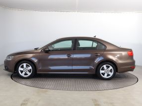 Volkswagen Jetta - 2012
