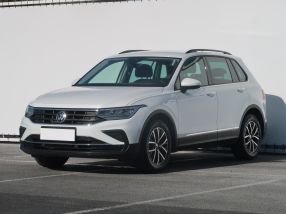 Volkswagen Tiguan - 2021