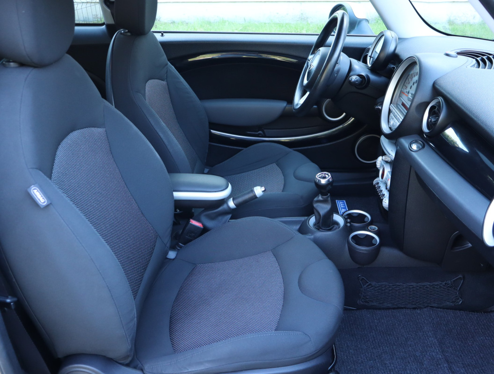MINI 3-door