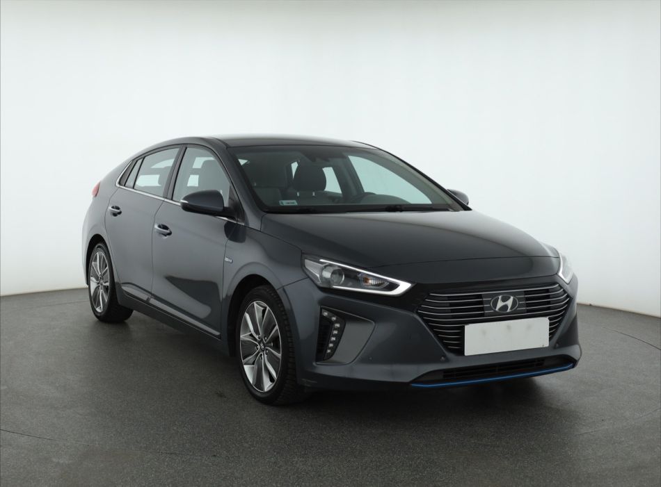 Hyundai Ioniq - 2016