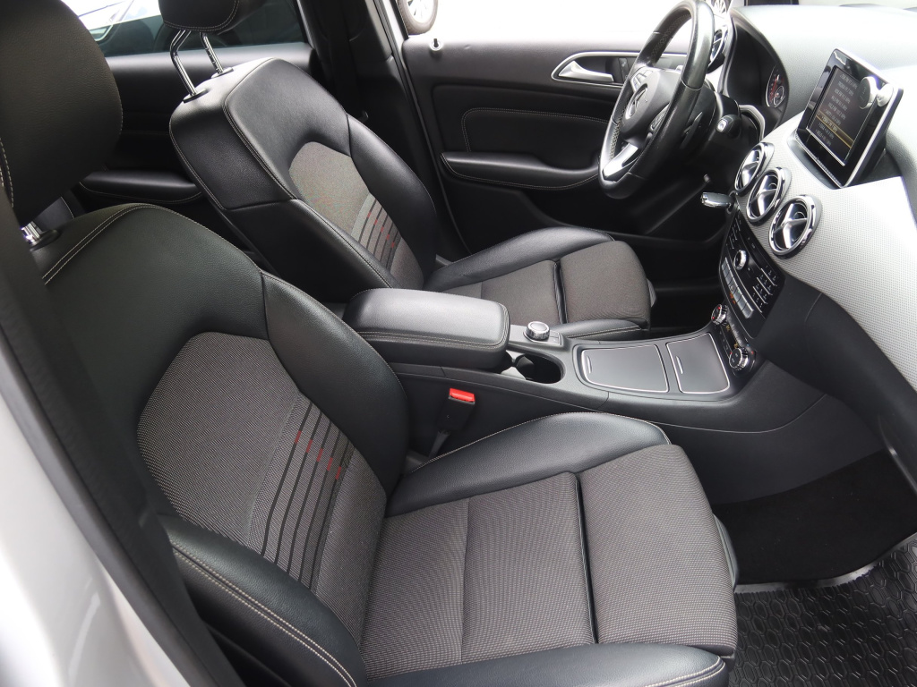 Mercedes-Benz B