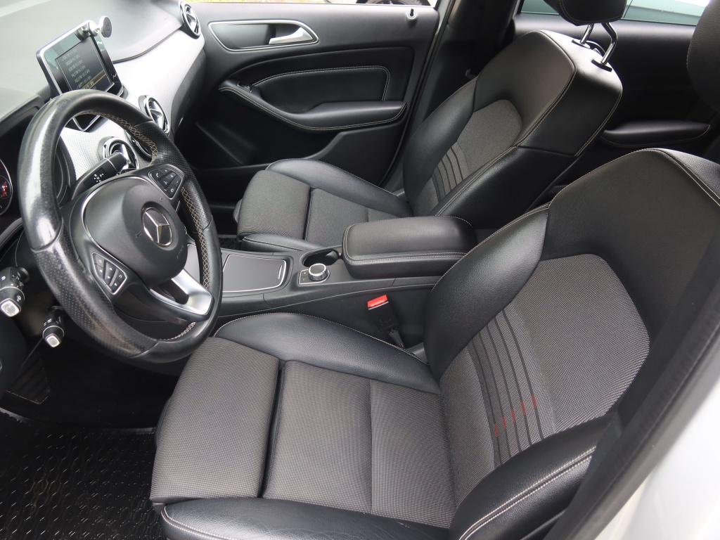 Mercedes-Benz B
