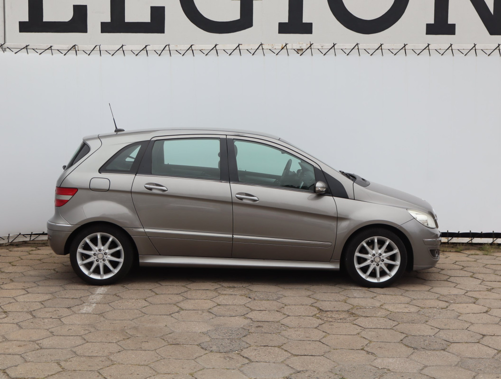 Mercedes-Benz B