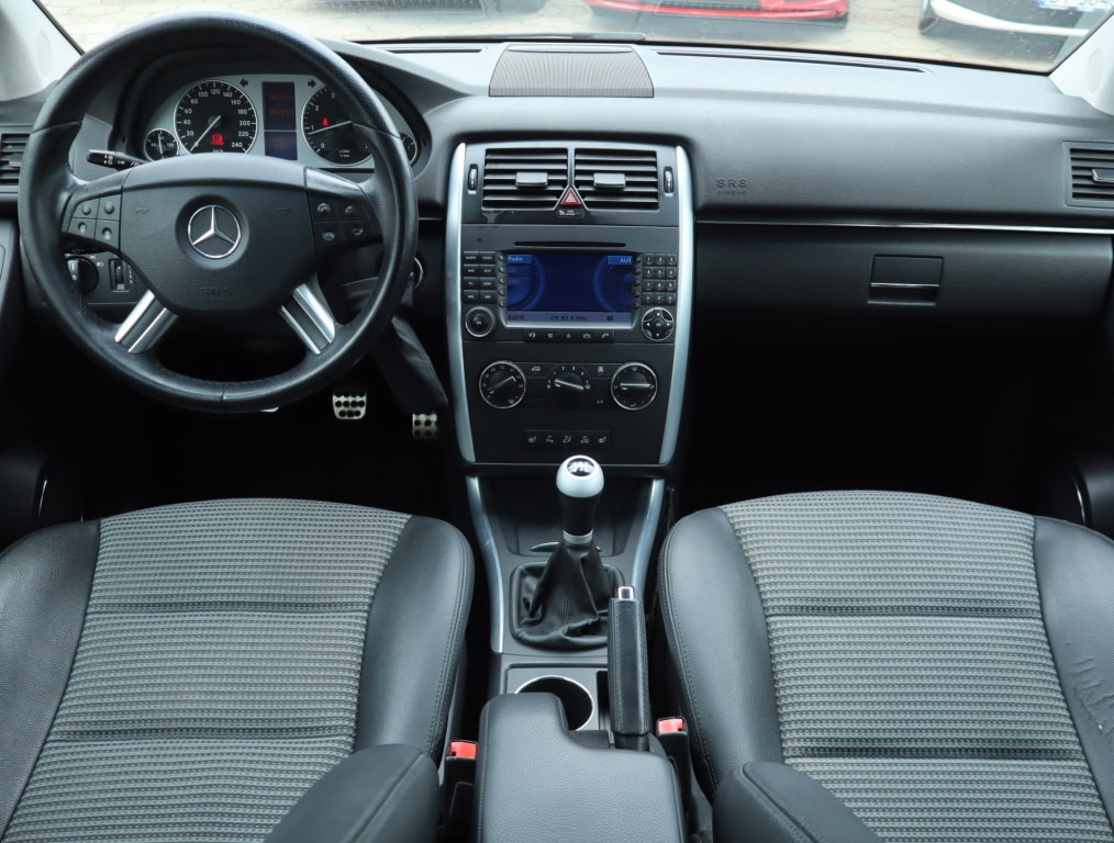 Mercedes-Benz B