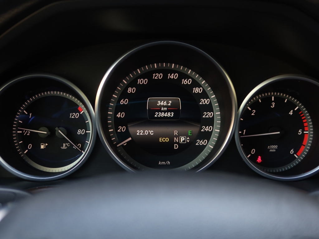 Mercedes-Benz E