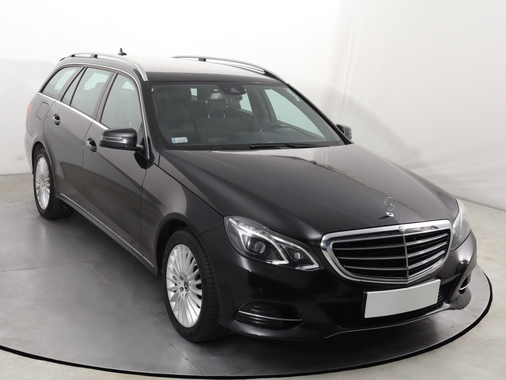 Mercedes-Benz E