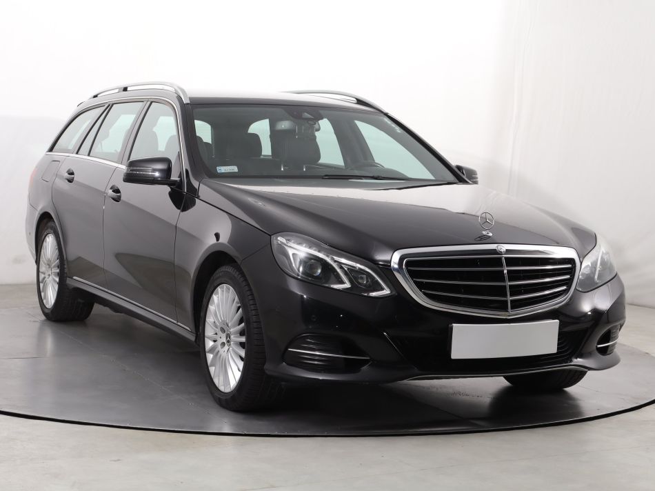 Mercedes-Benz E - 2013