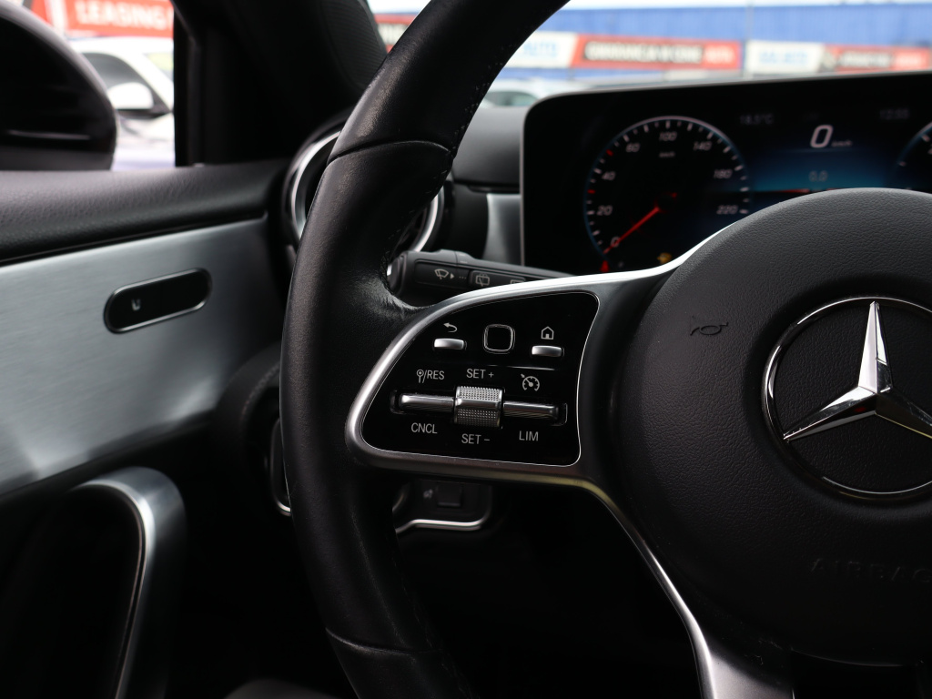 Mercedes-Benz A