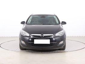Opel Astra - 2011