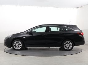Opel Astra - 2021