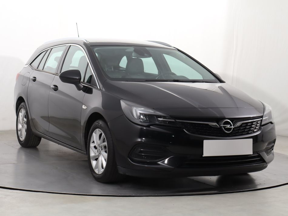 Opel Astra - 2021