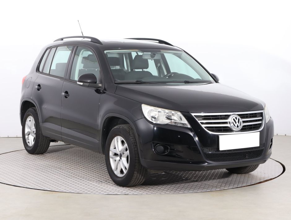 Volkswagen Tiguan - 2009