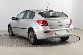 Chevrolet Cruze - 2012