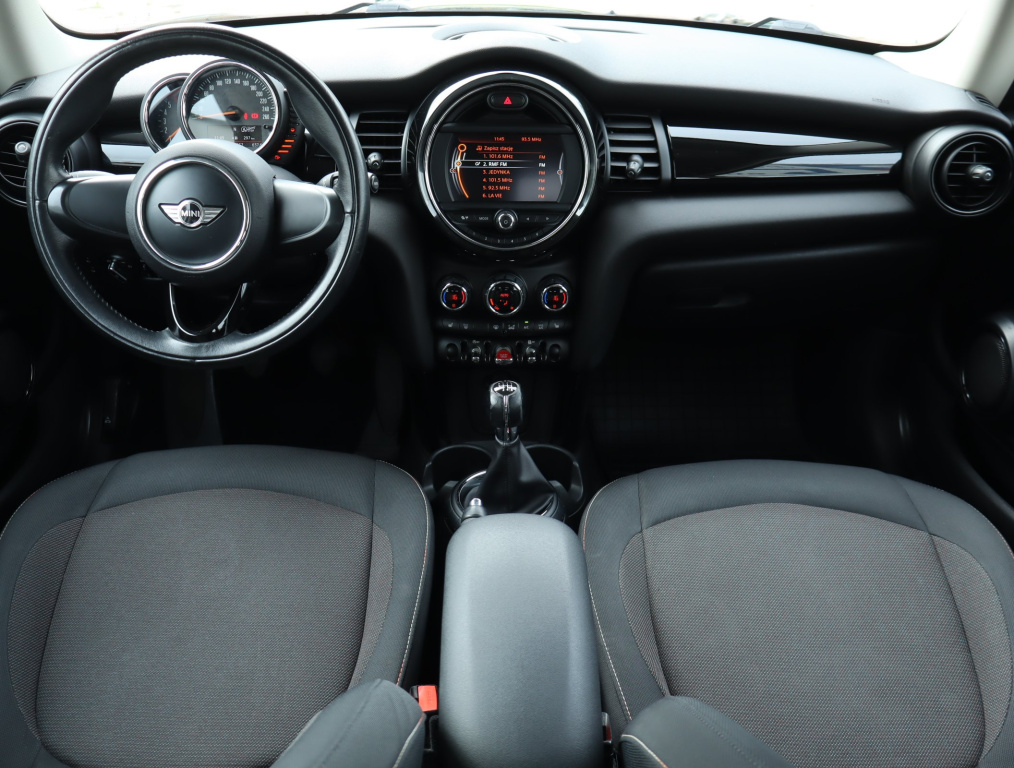 MINI 3-door