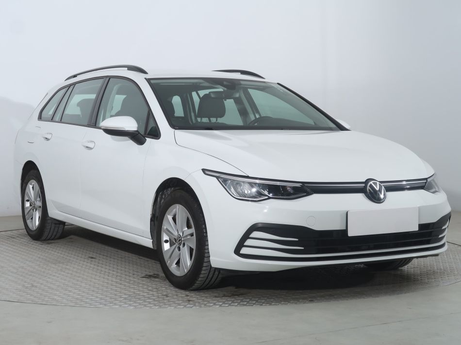 Volkswagen Golf - 2021