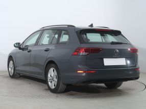 Volkswagen Golf - 2021